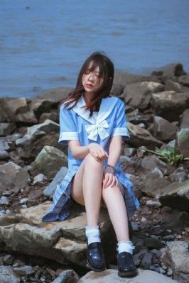 黄色三级免费看